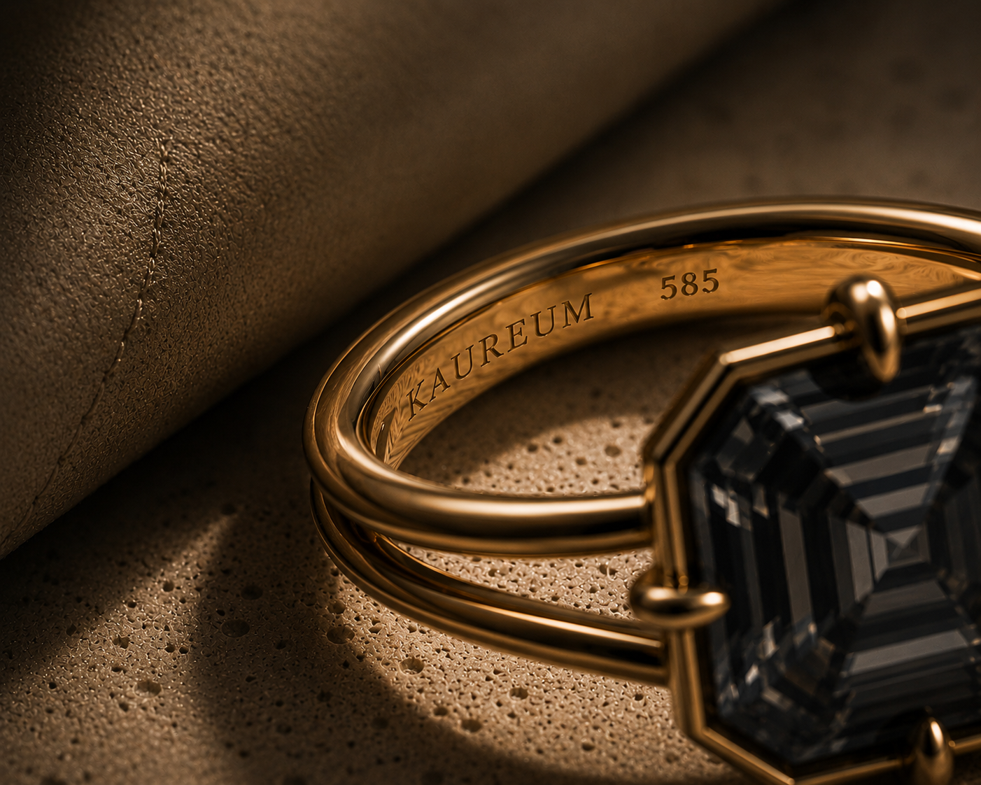 The Vestige Ring in Smoke