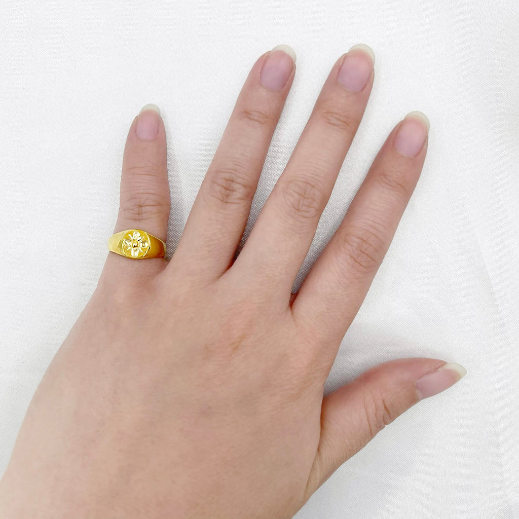 24K Gold Signet Ring (돌 반지)