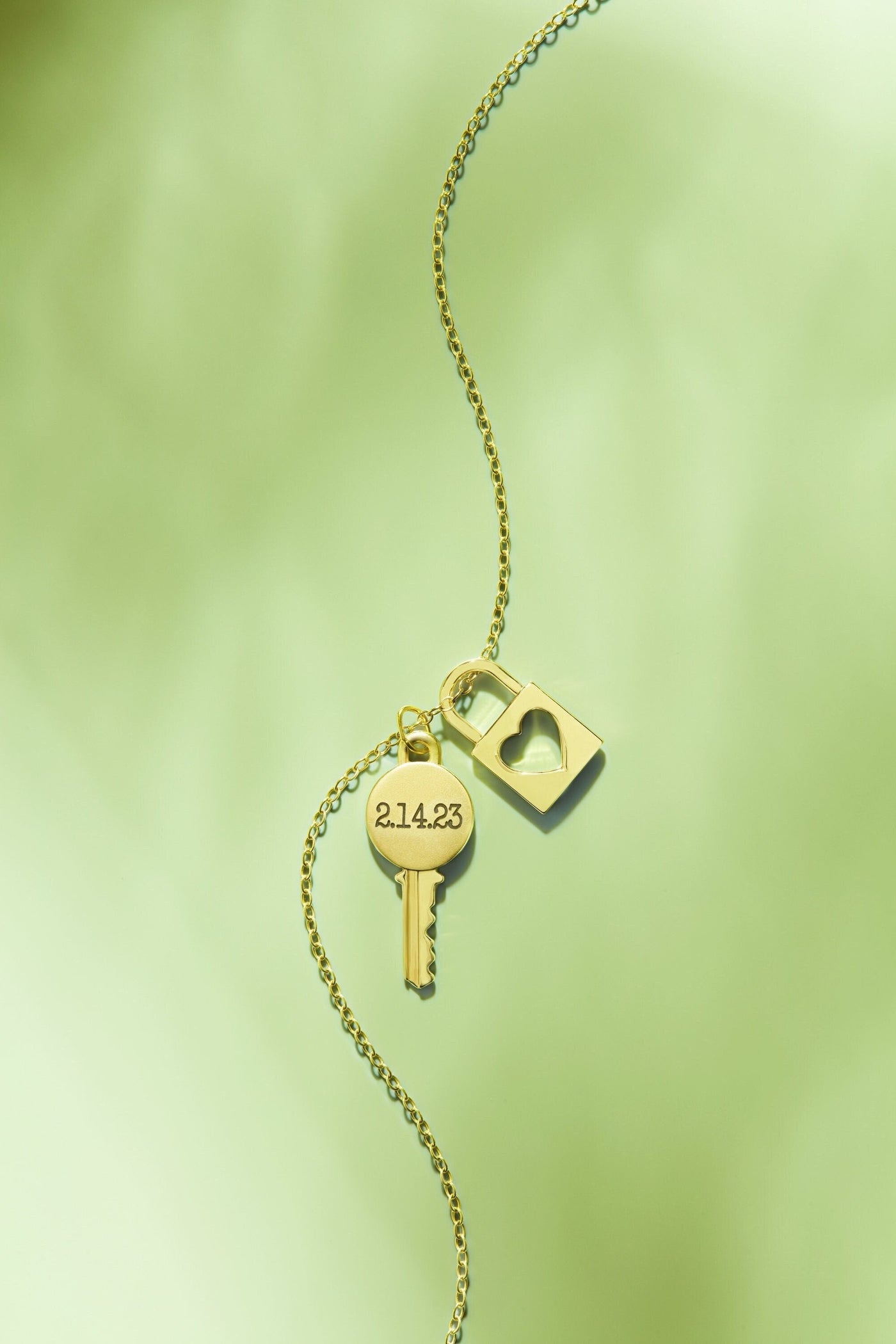 Engravable Key Pendant (Complimentary Engraving)