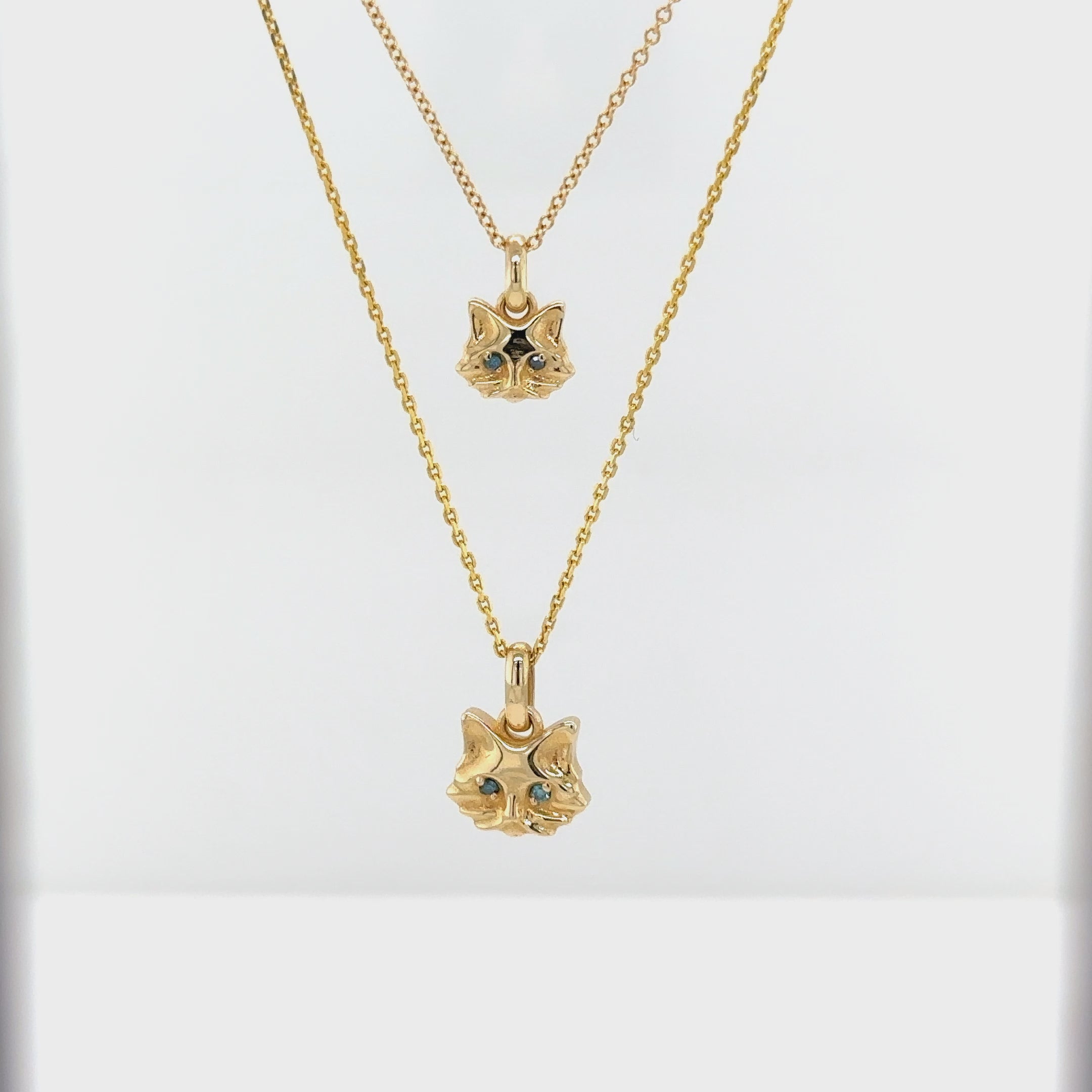 Mini Starry-Eyed Kitty Charm