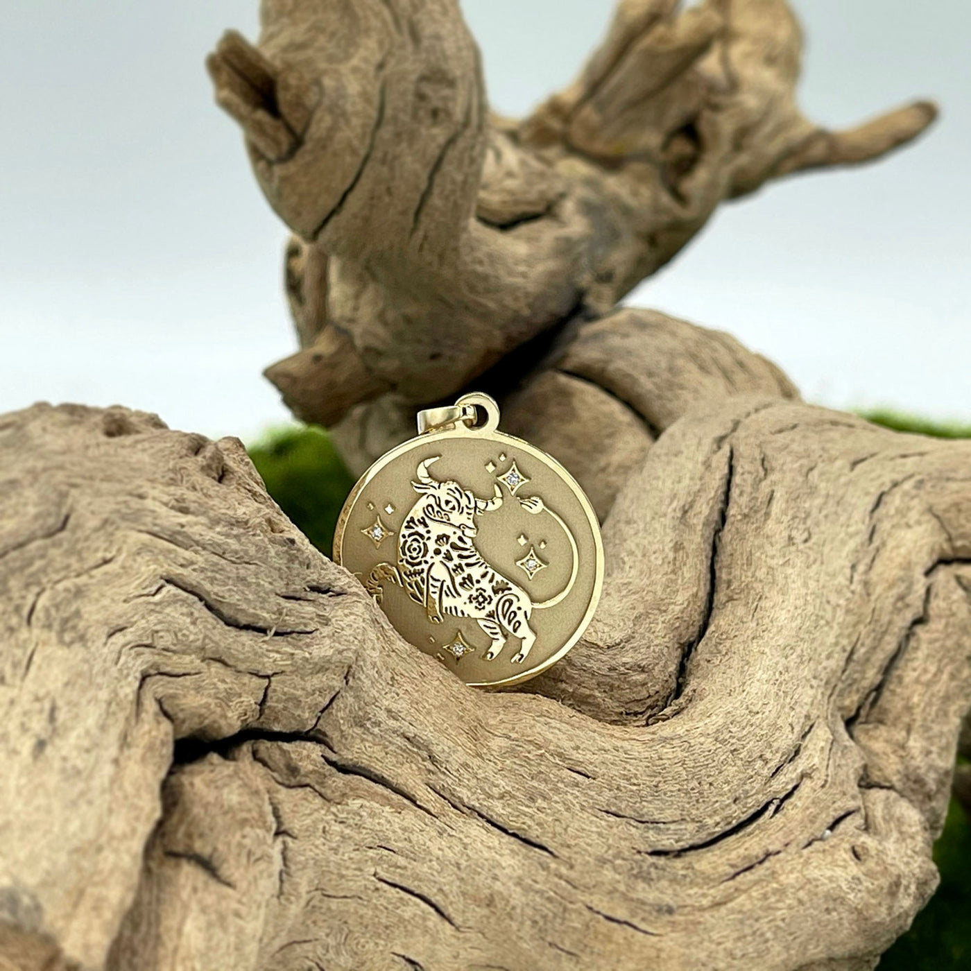 Year of The Ox (牛) Lunar Zodiac Coin Pendant